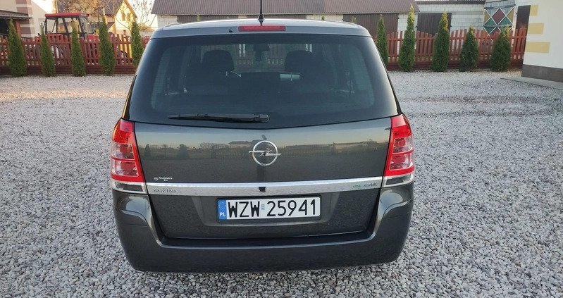 Opel Zafira cena 17500 przebieg: 287000, rok produkcji 2011 z Zwoleń małe 56